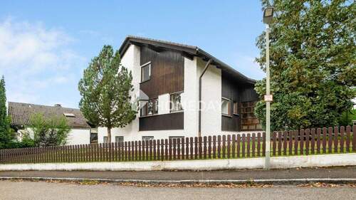 Außenansicht 3 - 6 Zimmer Einfamilienhaus in Kösching