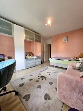 Kinderzimmer - Etagenwohnung mit 76,00 m&sup2; in Fürth zum Kaufen