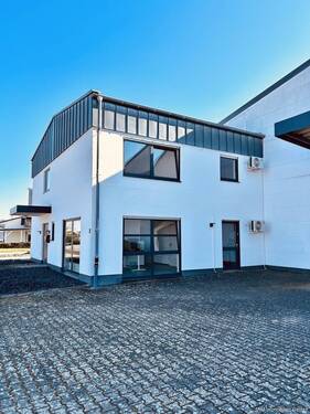 Bild 3 - Halle in Villmar