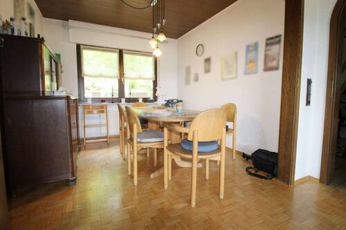 Esszimmer - 6 Zimmer Einfamilienhaus zum Kaufen in Nagold