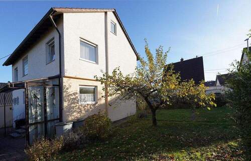 Einfamilienhaus mit Garten! - 