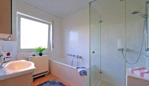 Bilck ins Badezimmer! - 5 Zimmer Einfamilienhaus zum Kaufen in Bad Wimpfen