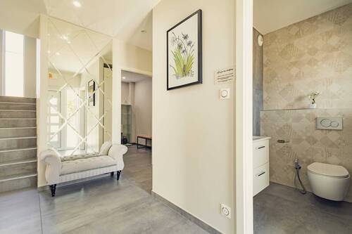 EG Eingang - 5 Zimmer Einfamilienhaus zum Kaufen in Obersaasheim (F)