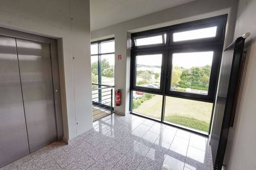 Treppenhaus 2. OG - Büro zur Miete in Buchholz in der Nordheide