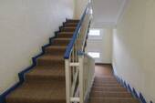 07. Gepflegtes Treppenhaus - 