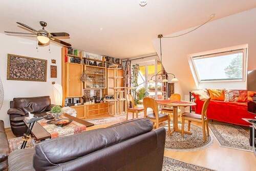 Wohnzimmer - 2 Zimmer Etagenwohnung in Schönefeld