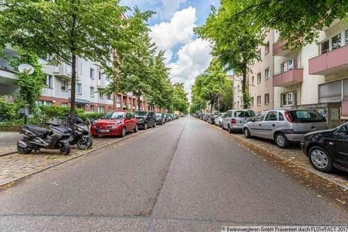 Straße vor dem Haus - 