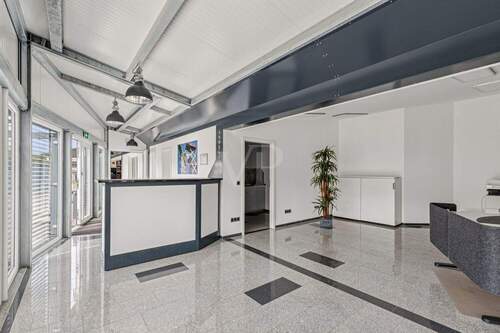 Kundenempfang / Anmeldung - Halle in Schwalbach / Hülzweiler