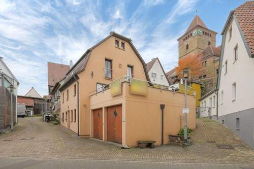 Straßenansicht - 7 Zimmer Einfamilienhaus zum Kaufen in Ötisheim