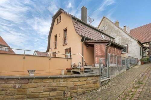 Rückansicht - 7 Zimmer Einfamilienhaus in Ötisheim