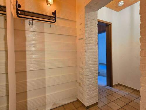 Kleine charmante Garderobe - 2 Zimmer Etagenwohnung in Niederfüllbach