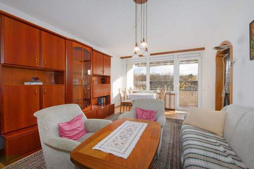 Wohnzimmer - Etagenwohnung mit 78,20 m² in Pforzheim zum Kaufen