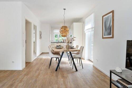 Blick in den Essbereich Bild 1 - 