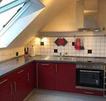 3 Zimmer Dachgeschoss-Wohnung mit großem Gartenanteil + Garage -ALLERSBERG