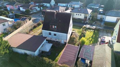 Bestandshaus mit Nebengebäude - Einfamilienhaus mit 114,00 m&sup2; in Pyrbaum zum Kaufen