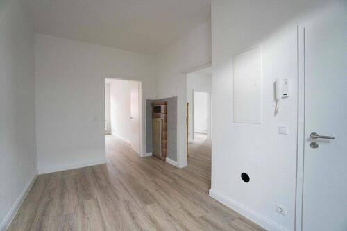 Flur - 3 Zimmer Etagenwohnung zur Miete in Blankenburg