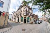 Mietobjekt mit Umgebung - 