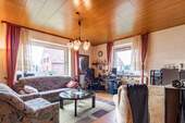 Wohnzimmer - EG - 7 Zimmer Einfamilienhaus zum Kaufen in Edemissen