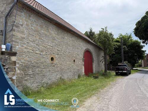 Nebengelass von der Straße - 