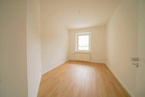 Schlafzimmer - 2 Zimmer Etagenwohnung in Düsseldorf