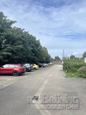 Parkplatz - Halle in Renchen zur Miete