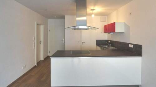 Blick auf die Küche - Etagenwohnung mit 52,90 m&sup2; in Salem zur Miete