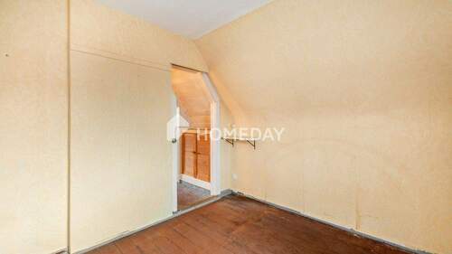 1. OG Elternschlafzimmer 2 - 