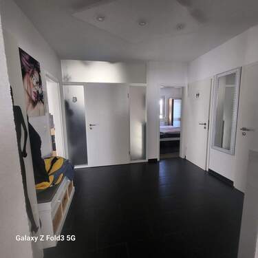 Flur 1.Stock - Mehrfamilienhaus, Wohnhaus in Trossingen zum Kaufen