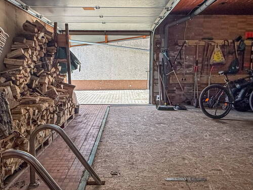 Garage (früher Schwimmbad) - 