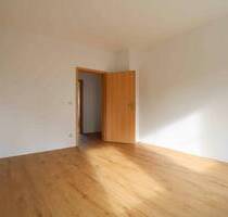 *Bezugsfrei!* Renovierte 3-Zimmer Wohnung mit Stellplatz - Döbeln