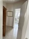 OG/WuG - Eingang Wohnung 2 - 