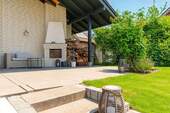 Terrasse mit Außenkamin - 