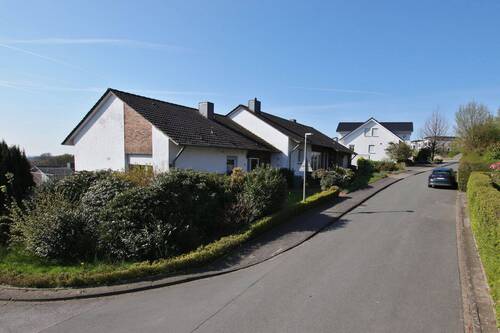 Straßenansicht - 