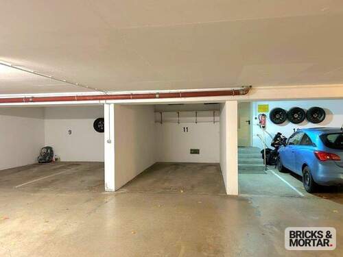 Tiefgaragenstellplatz - 