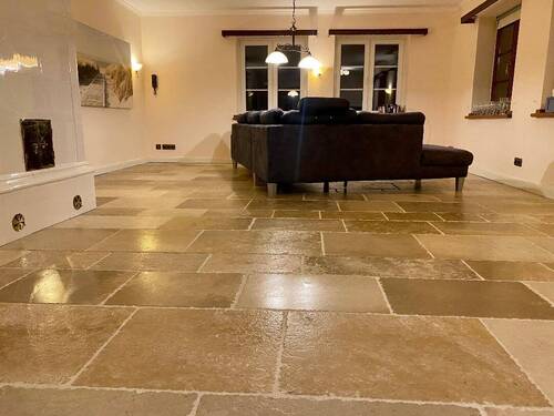 Wohnzimmer-Mylin -Kachelofen - 