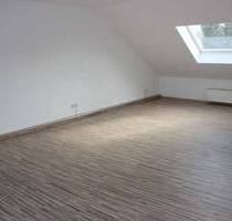 Helle 1 ZKB-Dachgeschoss-Wohnung - Saarlouis Roden