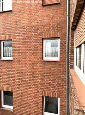 MFH - Anbau mit den Bädern - 9 Zimmer Mehrfamilienhaus, Wohnhaus zum Kaufen in Hürth