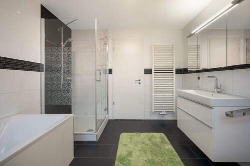 Badezimmer Ansicht 2 - 