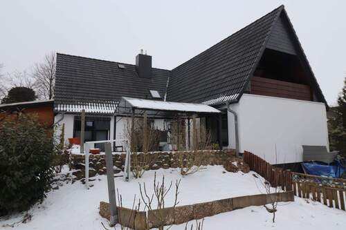 Hausansicht vom Garten mit Loggia.JPG - 