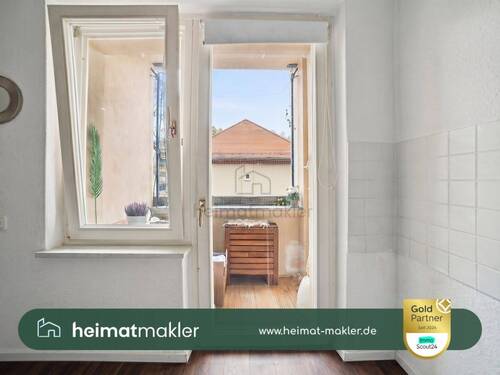 Küche mit Zugang zur Loggia - 