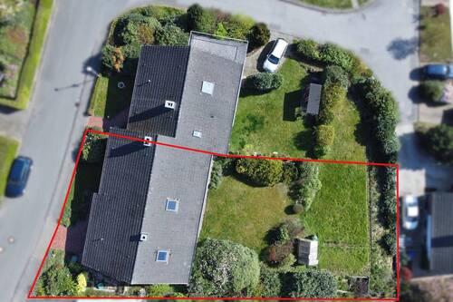 Aufsicht Grundstück umrandet - 5 Zimmer Doppelhaushälfte in Tecklenburg
