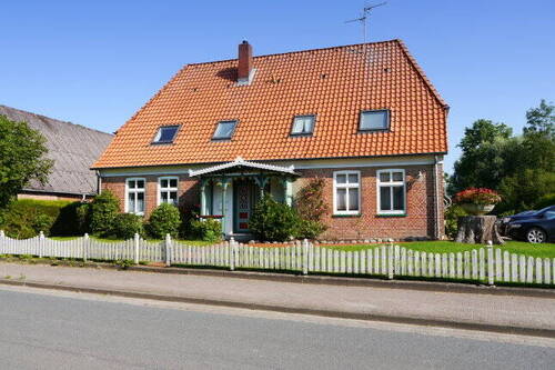 Haus.jpg - 7 Zimmer Mehrfamilienhaus, Wohnhaus in Neuhaus