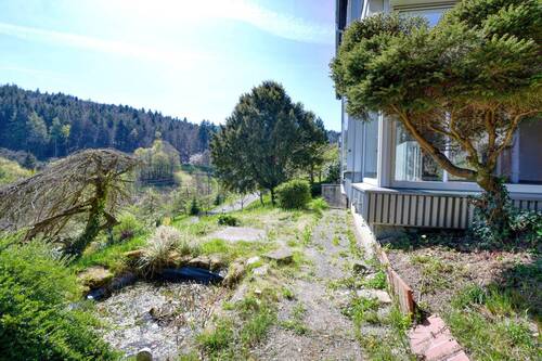 Terrasse_mit_Teich_EG - 