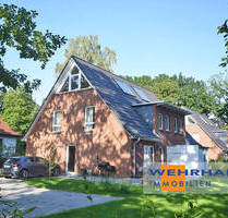 Erstbezug: Hochwertige Doppelhaushälfte in zweiter Reihe mit idyllischem Garten - Hoisdorf