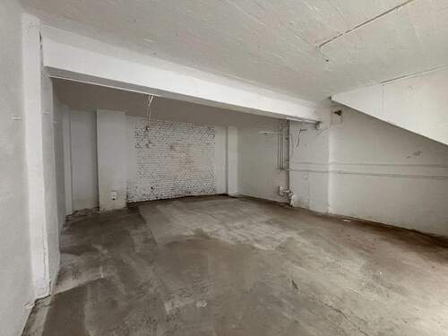 Lagerfläche EG - Halle in Wiesbaden zur Miete