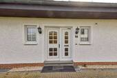 Eingang.jpg - Bungalow mit 225,00 m&sup2; in Wittlich zum Kaufen