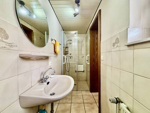 Gäste + Dusche - 
