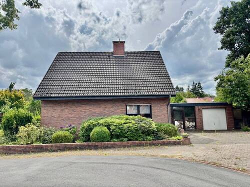 Startbild - Einfamilienhaus mit Keller & Garage in Sackgassenlage!
