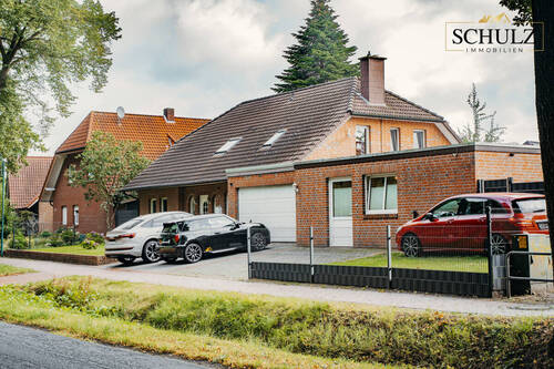Ansicht vorne - 8 Zimmer Einfamilienhaus in Molbergen