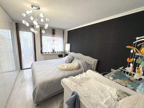 Schlafzimmer - 4 Zimmer Etagenwohnung in Böblingen